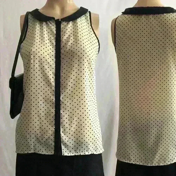 Sleeveless Polka Dots Blouse - Picture 3 of 5